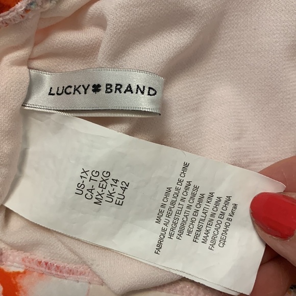 LUCKY BRAND floral print bikini top adjustable straps removable pads white sz 1X - Picture 9 of 14